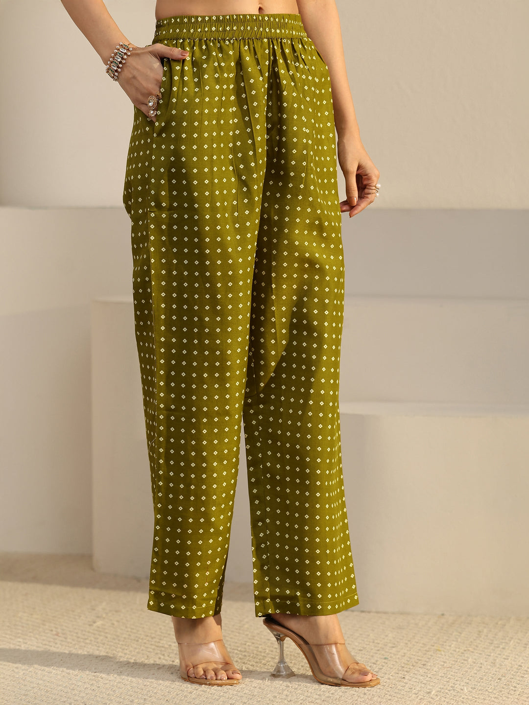  Gerua Green Circular Print Cotton Blend Straight Suit Set 