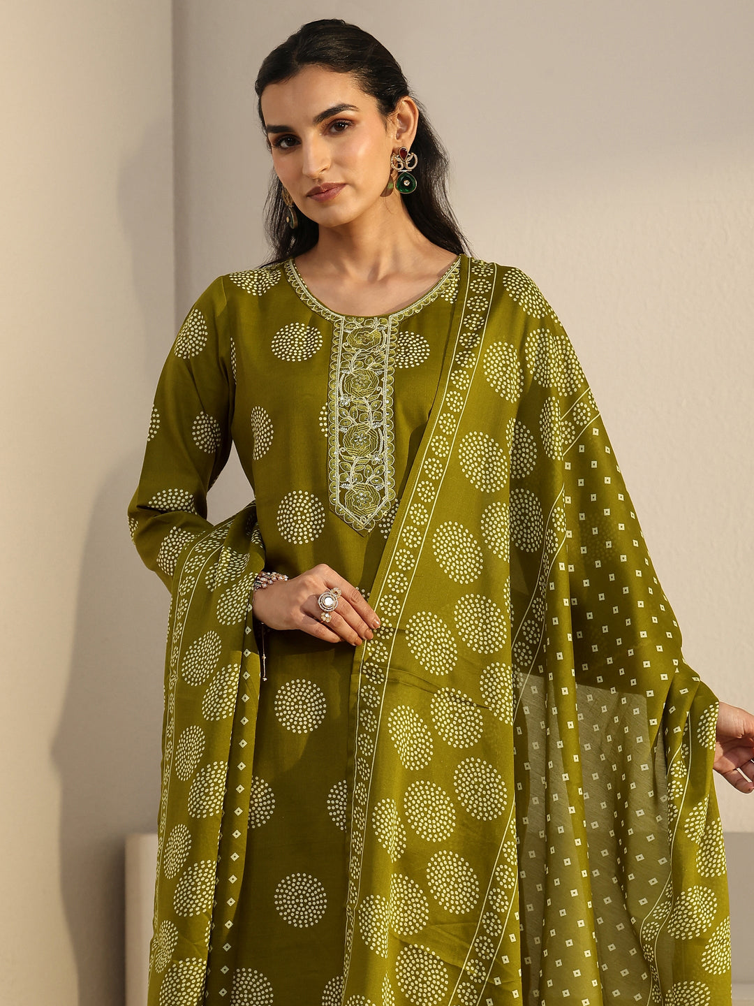  Gerua Green Circular Print Cotton Blend Straight Suit Set 