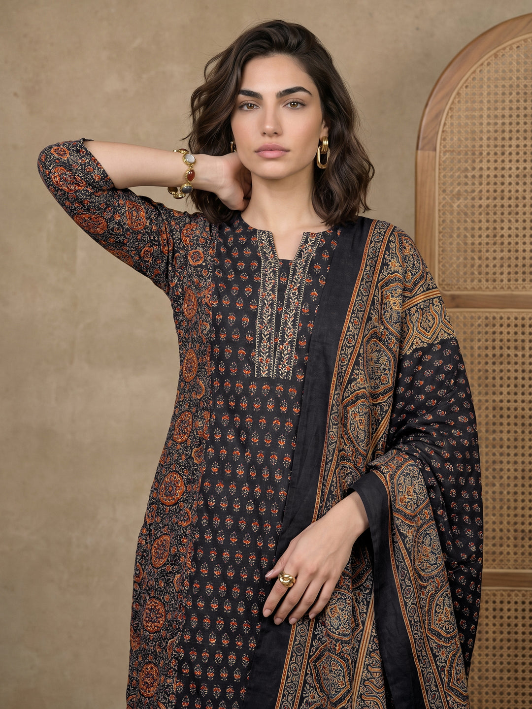  Gerua Black Ethnic Printed Straight Suit Set 