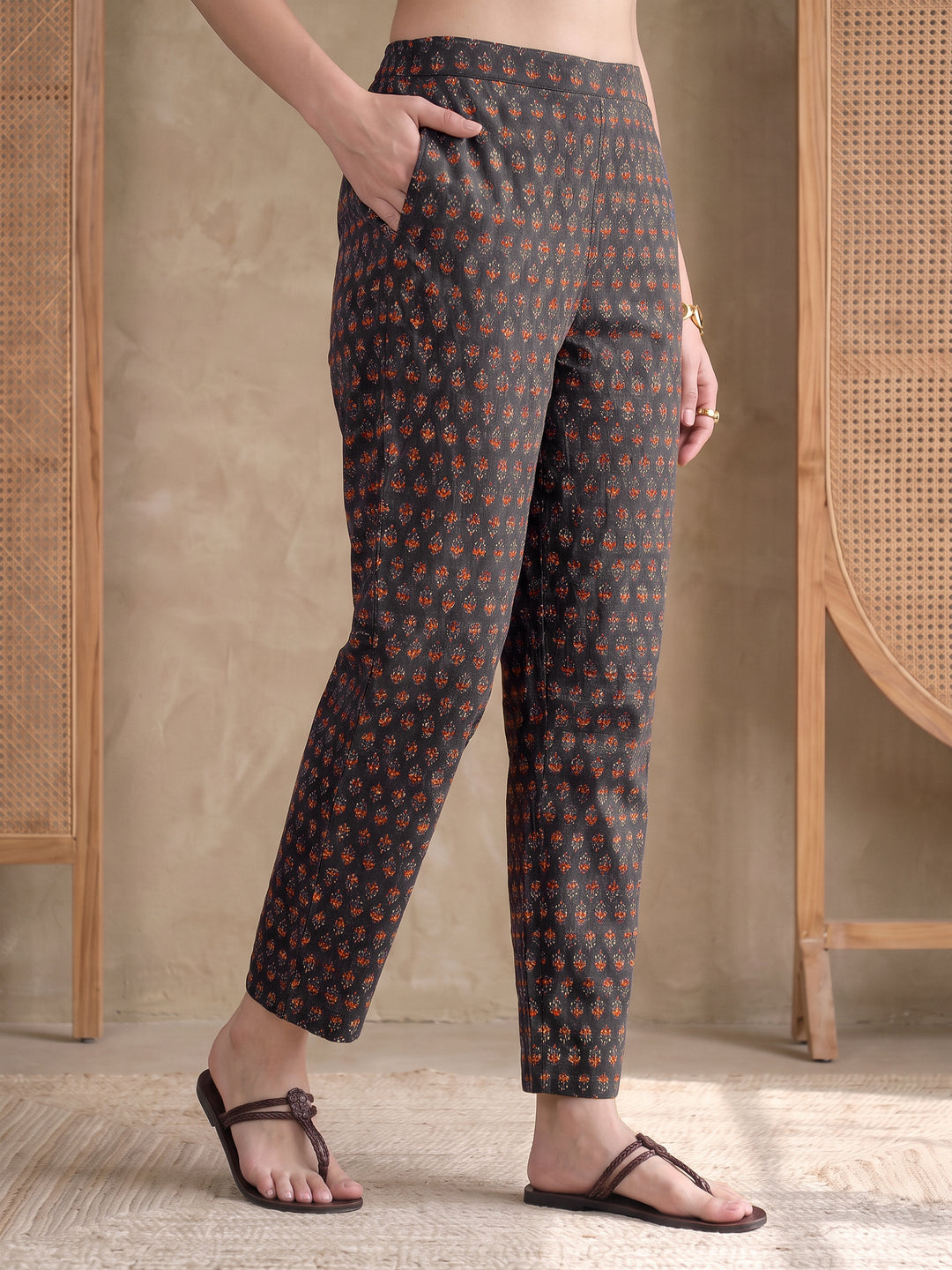  Gerua Black Ethnic Printed Straight Suit Set 