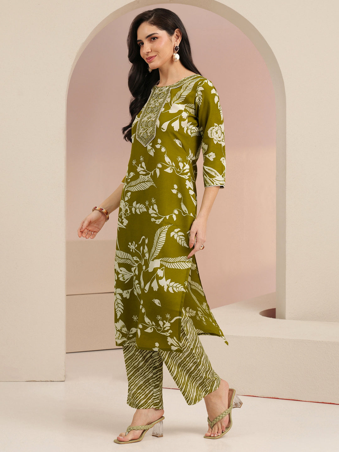  Gerua Olive Green Floral Printed Cotton Blend Straight Suit Set 