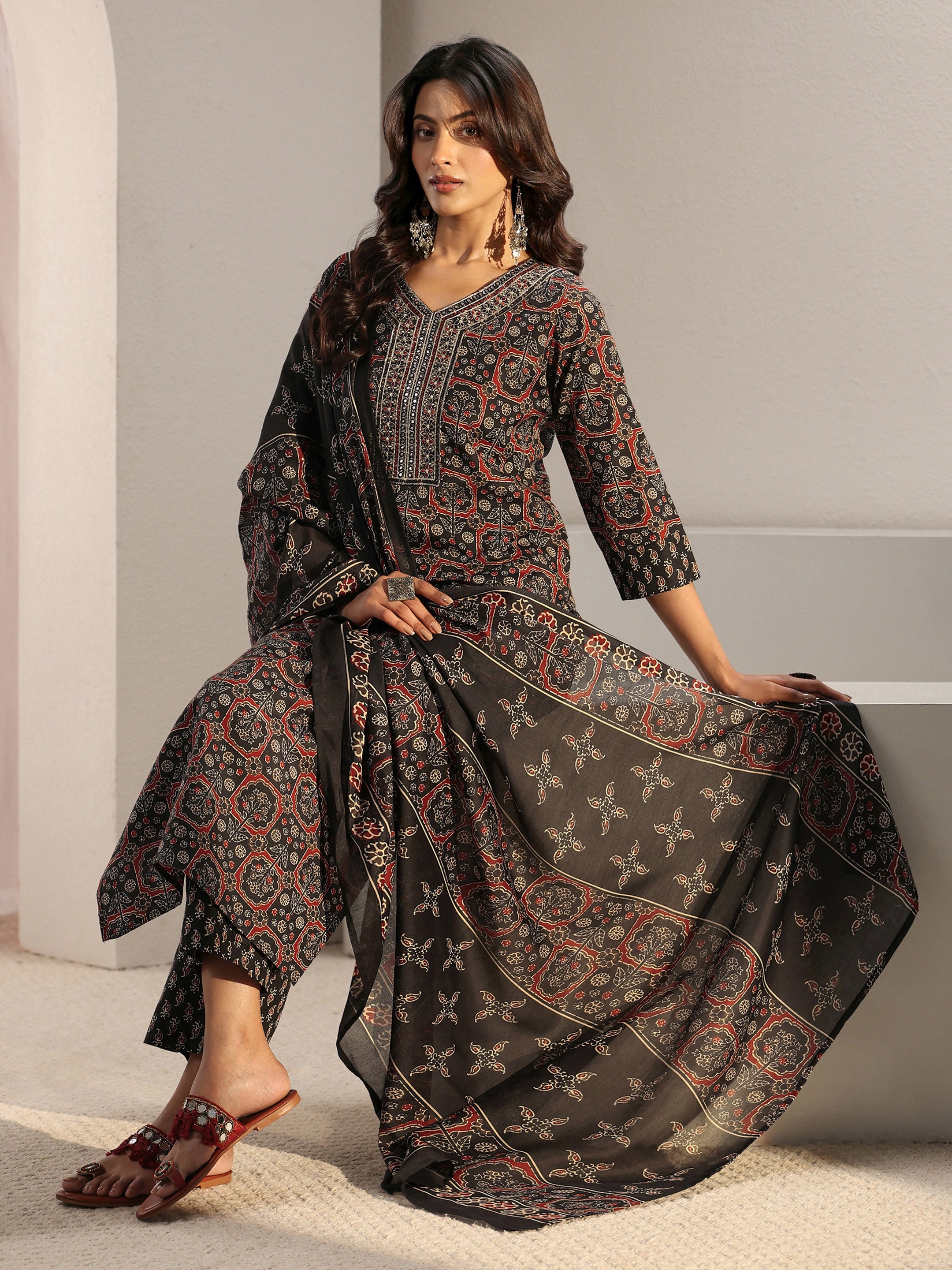 libas Black Ethnic Printed Cotton Blend Straight Suit Set With Dupatta-picture-26