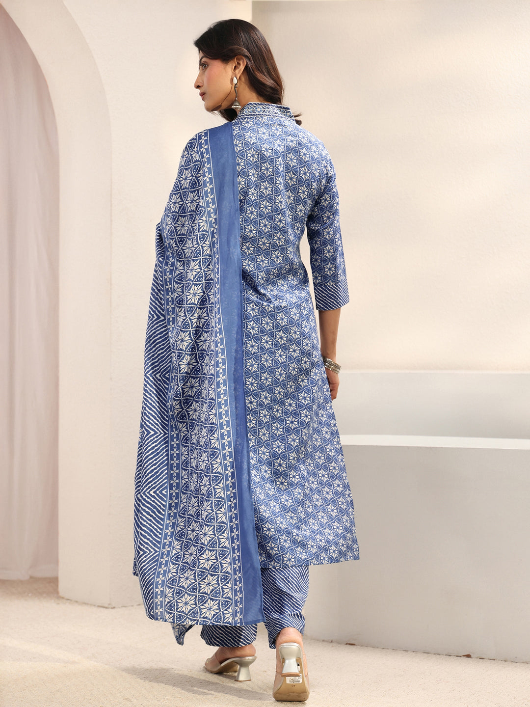  Blue Geometric Printed Cotton Blend Straight Suit Set With Dupatta 
