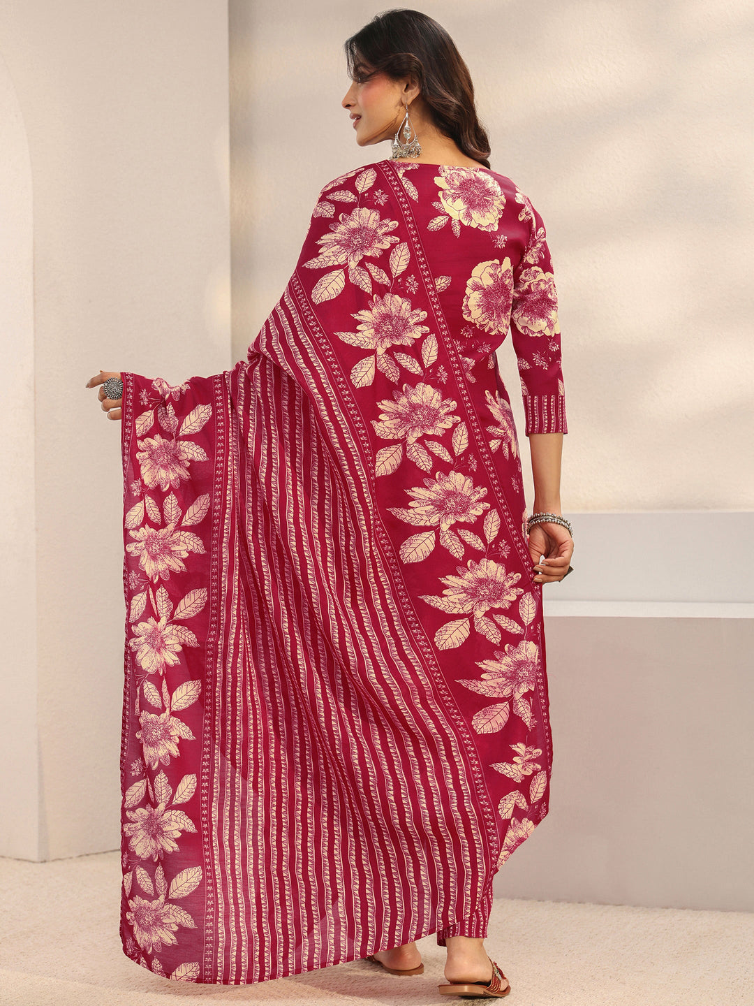 Red Floral Printed Cotton Blend Straight Suit Set With Dupatta 