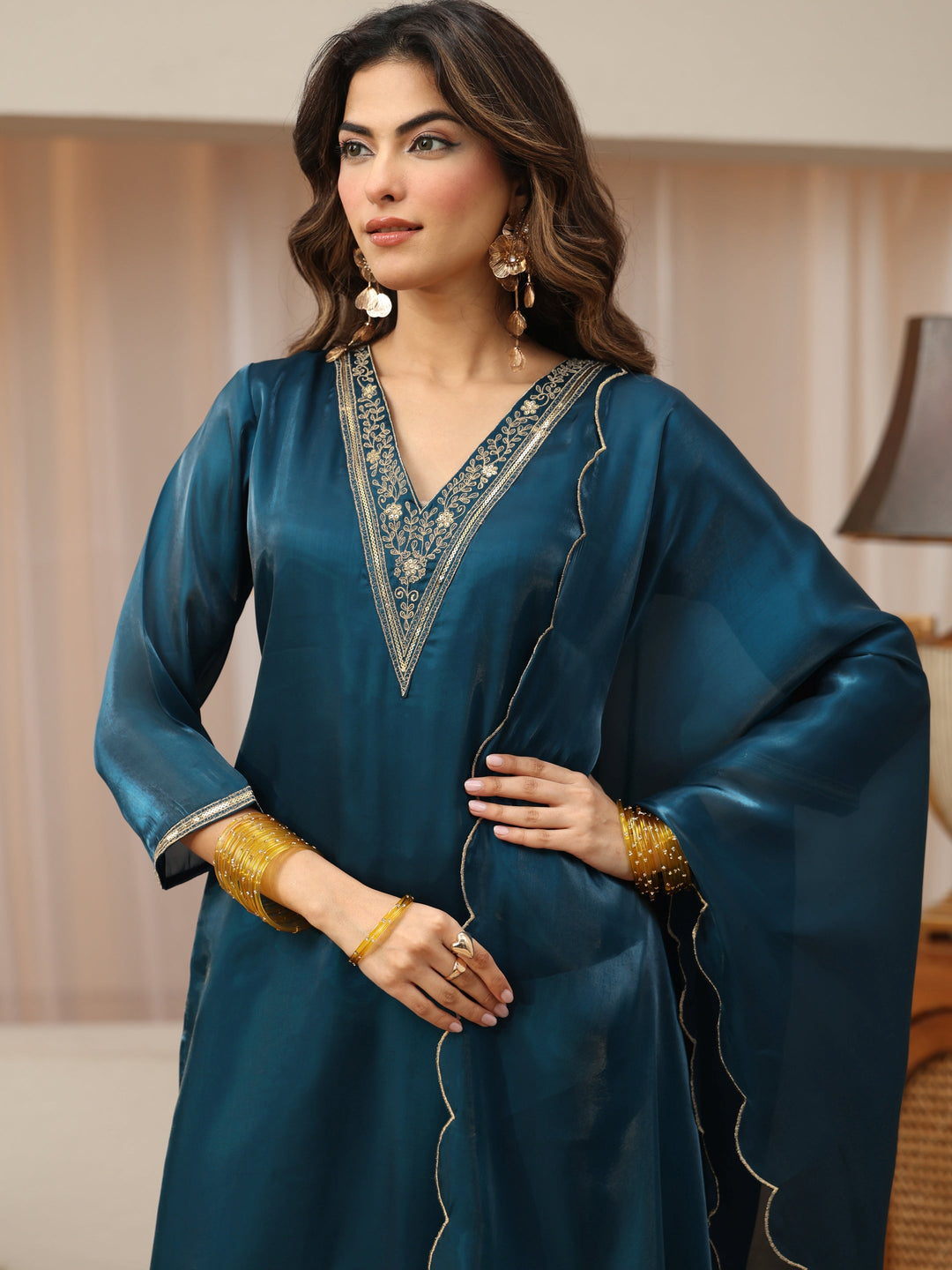  Blue Yoke Design Tissue Straight Suit Set 