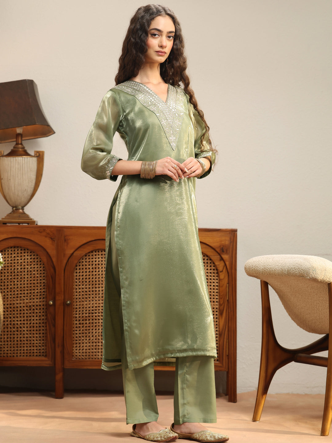  Green Yoke Design Tissue Straight Suit Set 