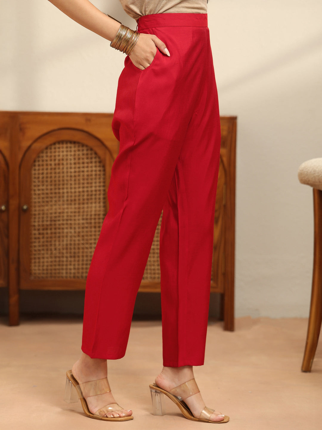  Red Yoke Design Tissue Straight Suit Set 