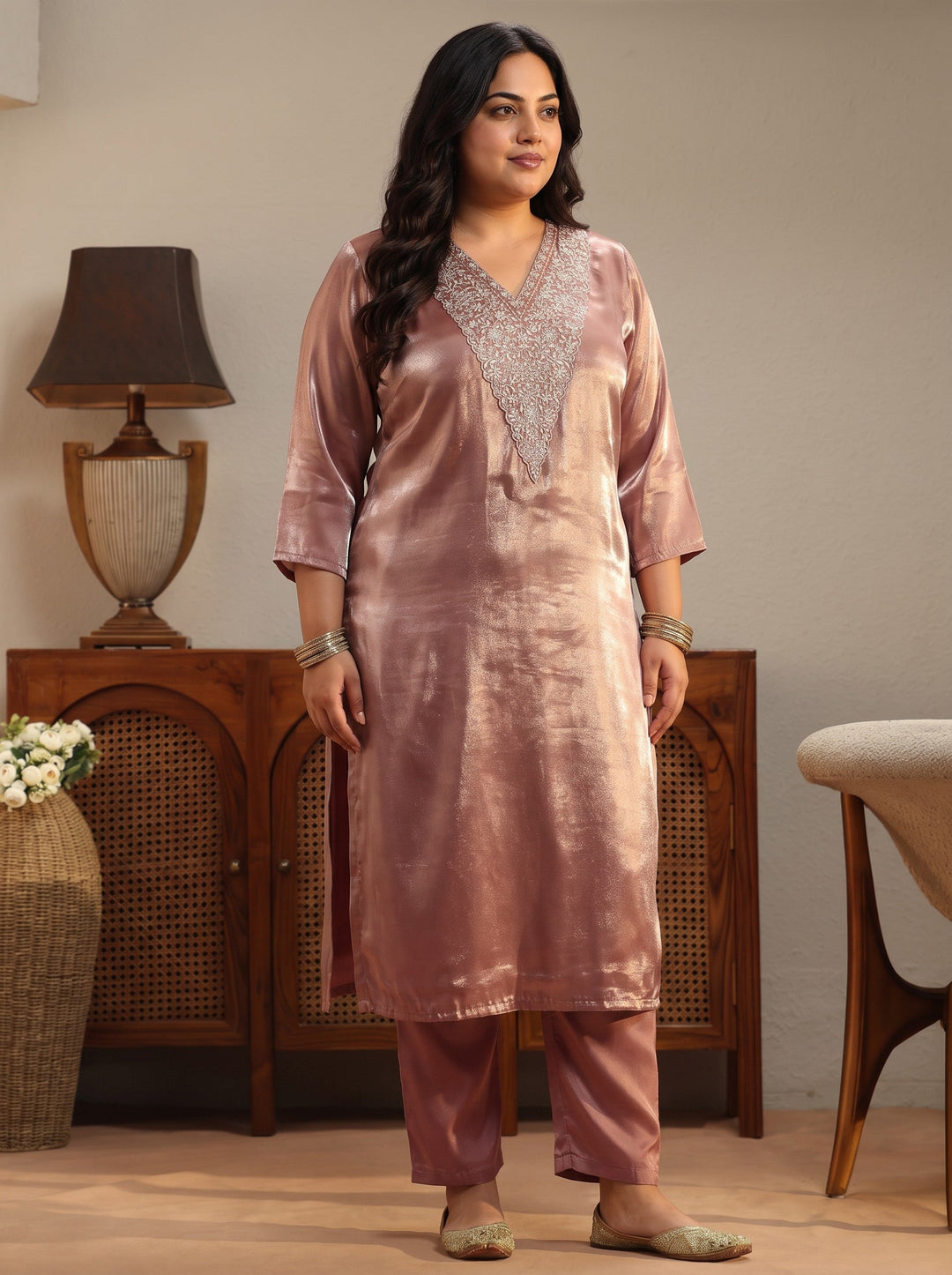  Plus Size Peach Yoke Design Tissue Straight Suit Set 