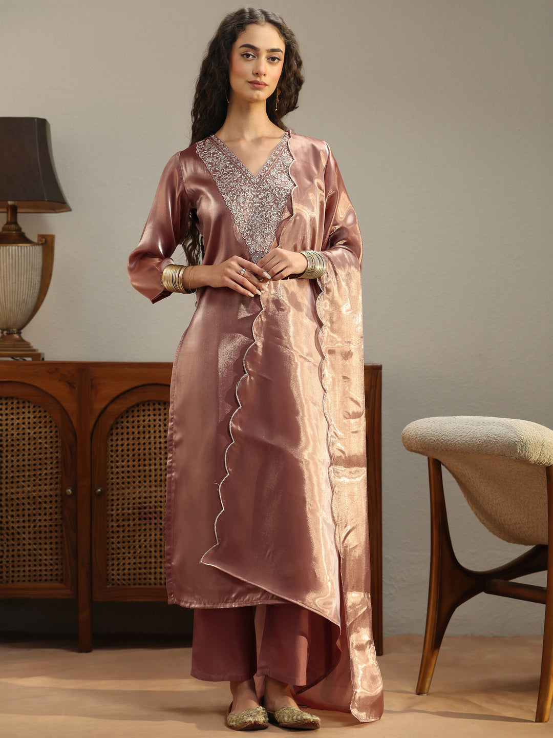  Peach Yoke Design Tissue Straight Suit Set 