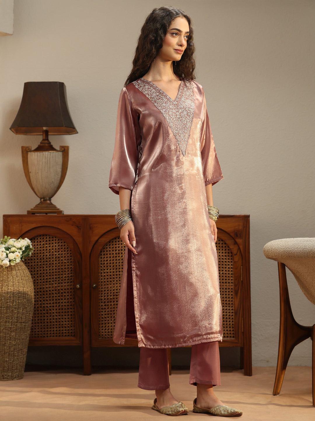  Peach Yoke Design Tissue Straight Suit Set 