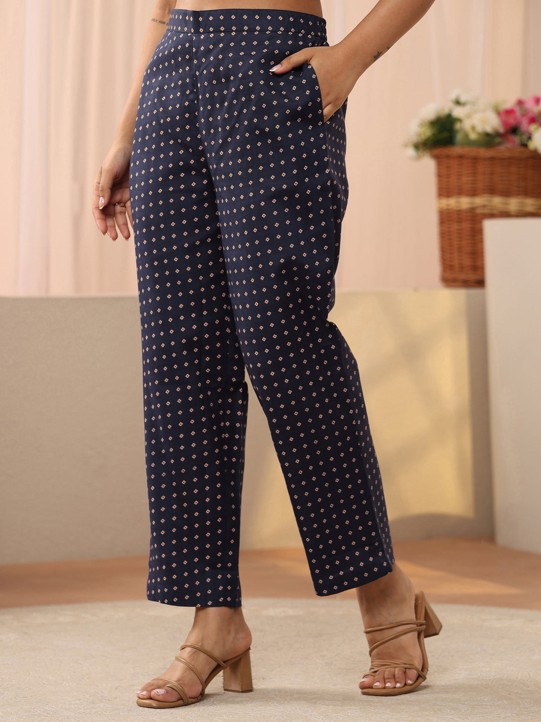  Navy Blue Floral Printed Cotton Blend Straight Suit Set 