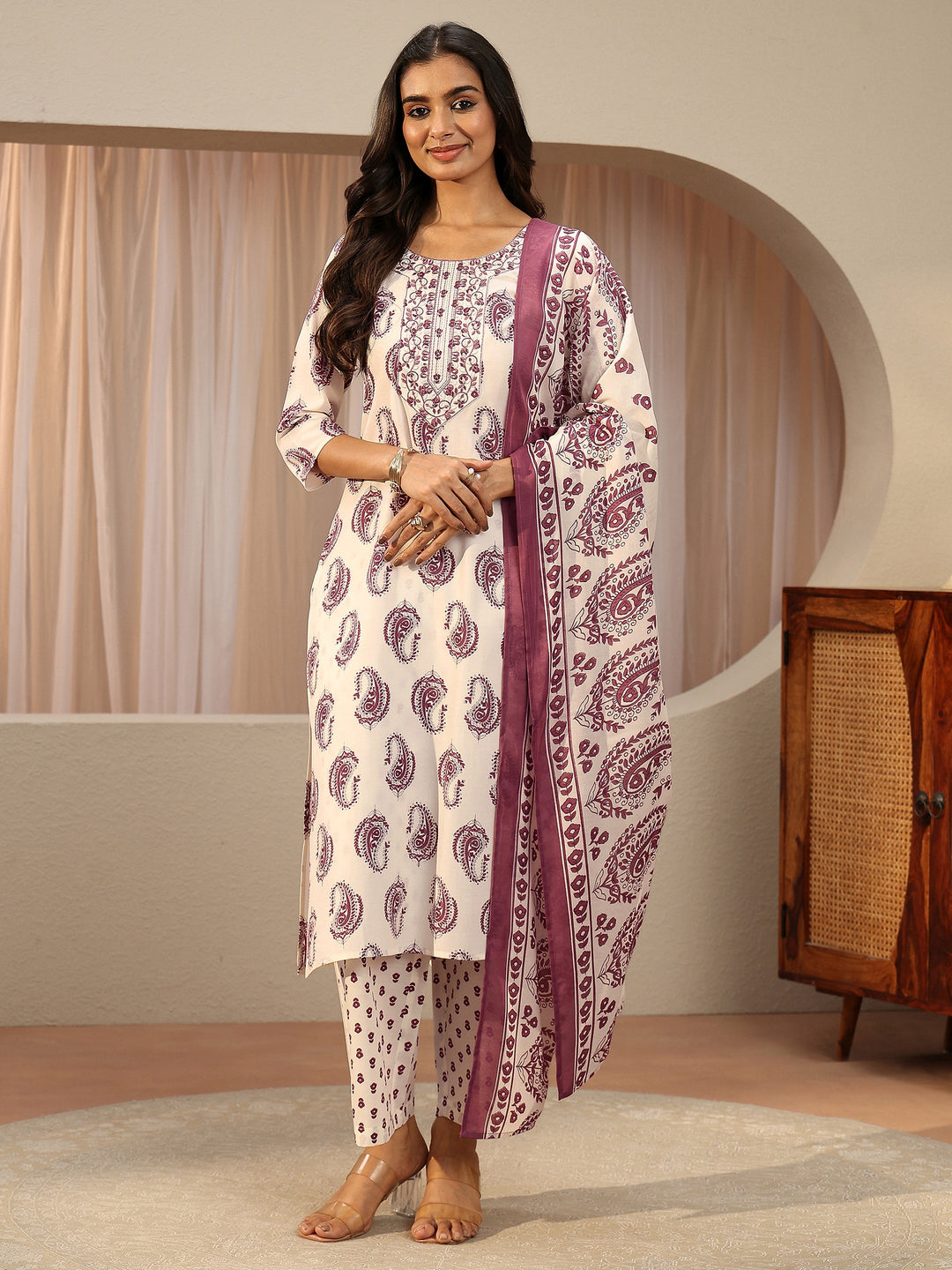  Off White Paisley Printed Cotton Blend Straight Suit Set 