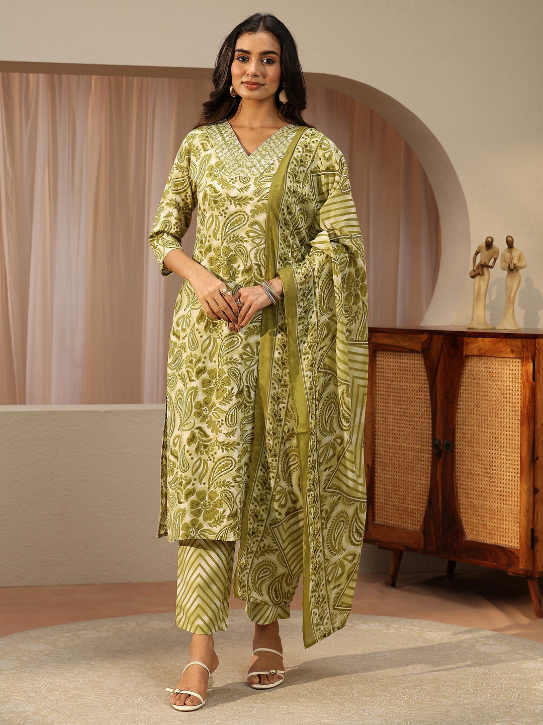  Green Paisley Printed Cotton Straight Suit Set 