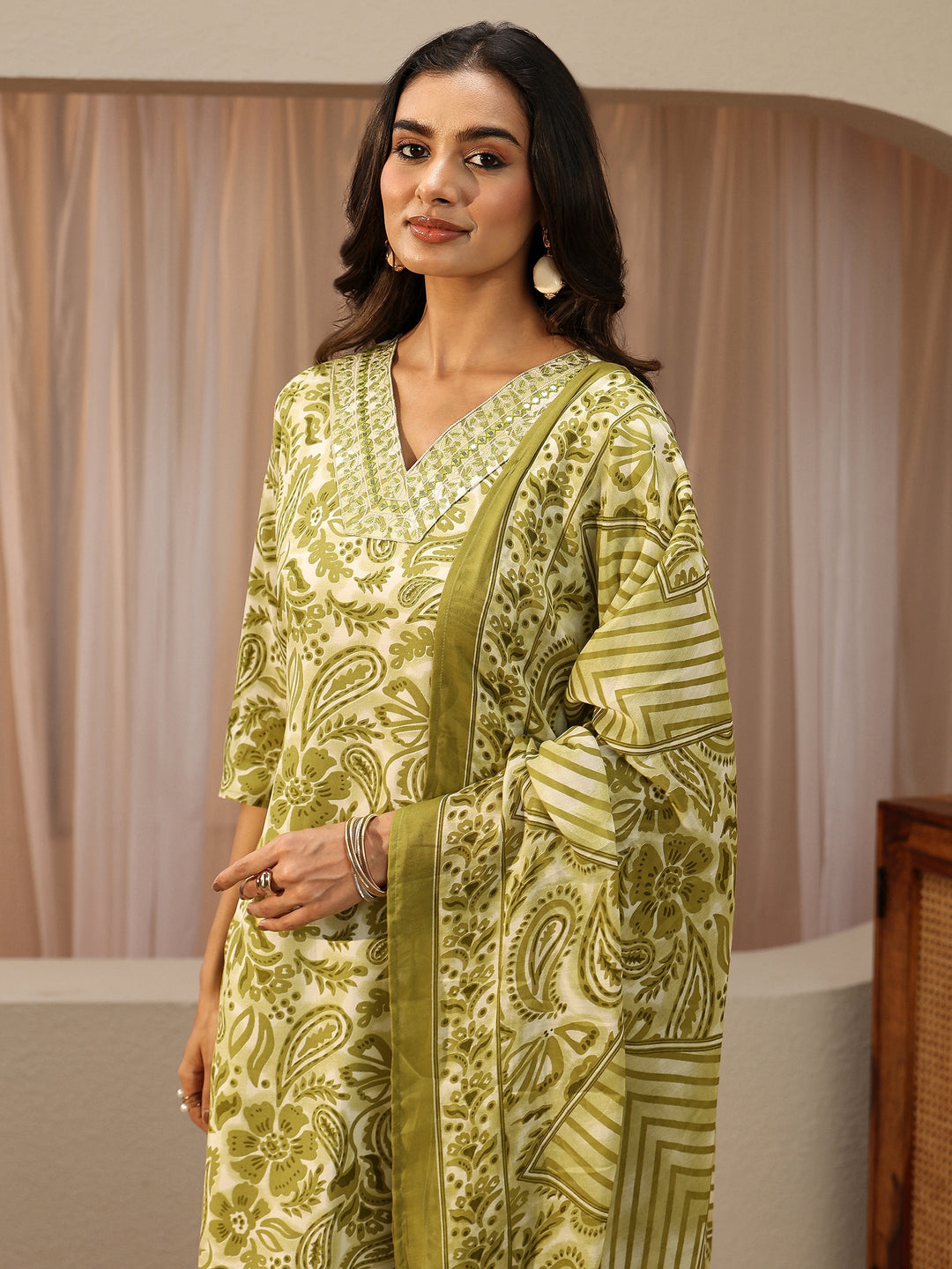  Green Paisley Printed Cotton Straight Suit Set 