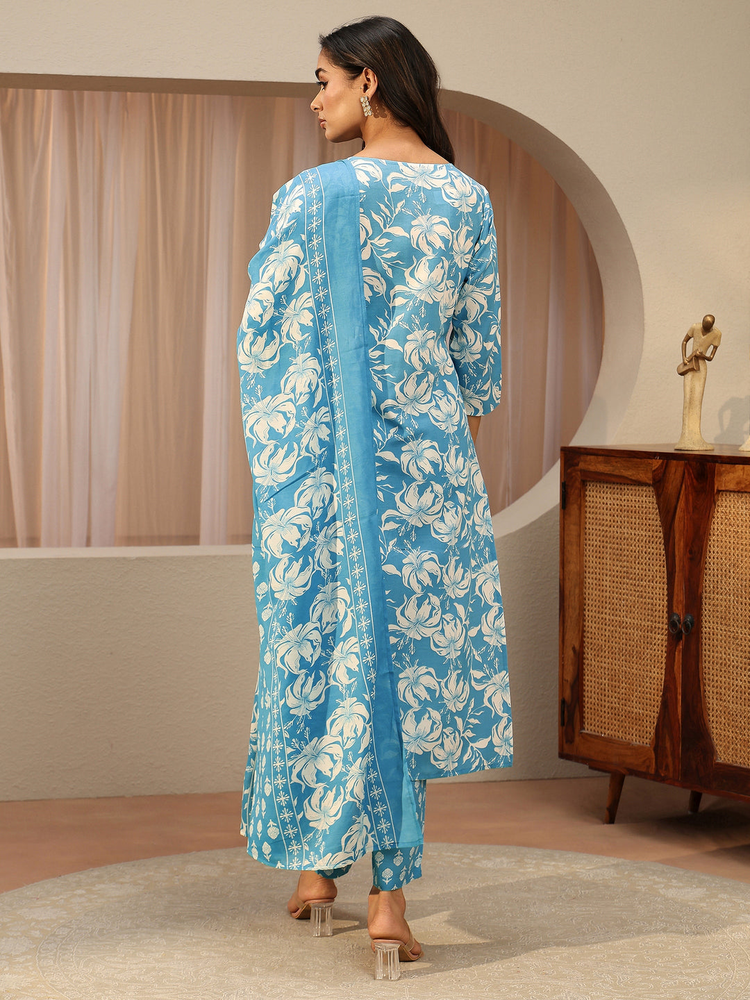  Blue Floral Printed Cotton Straight Suit Set 