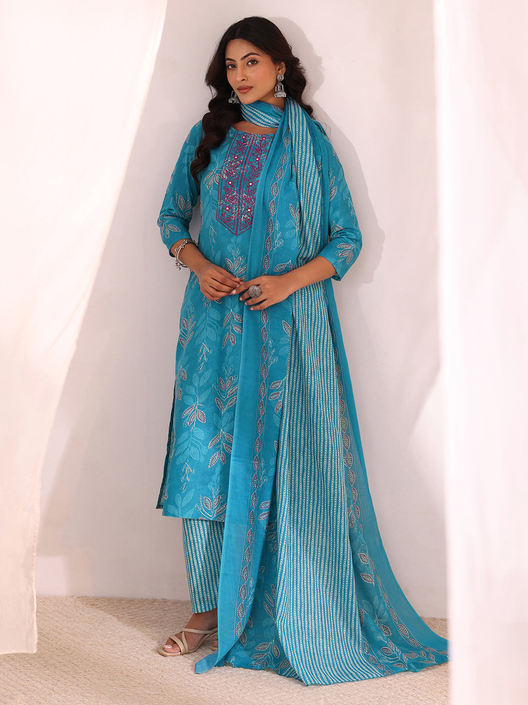 libas Blue Floral Printed Cotton Blend Straight Suit Set-picture-44