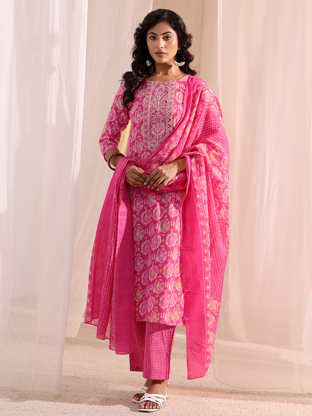  Pink Ethnic Printed Cotton Blend Straight Suit Set 