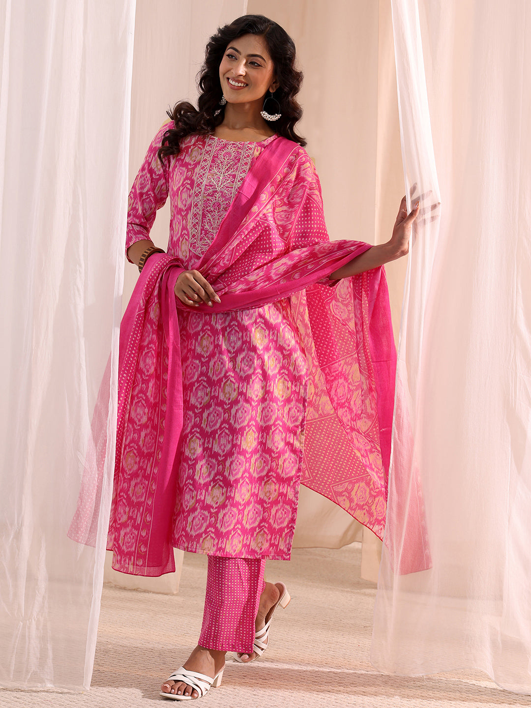  Pink Ethnic Printed Cotton Blend Straight Suit Set 