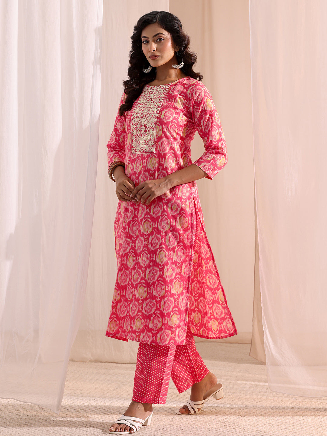  Coral Ethnic Printed Cotton Blend Straight Suit Set 