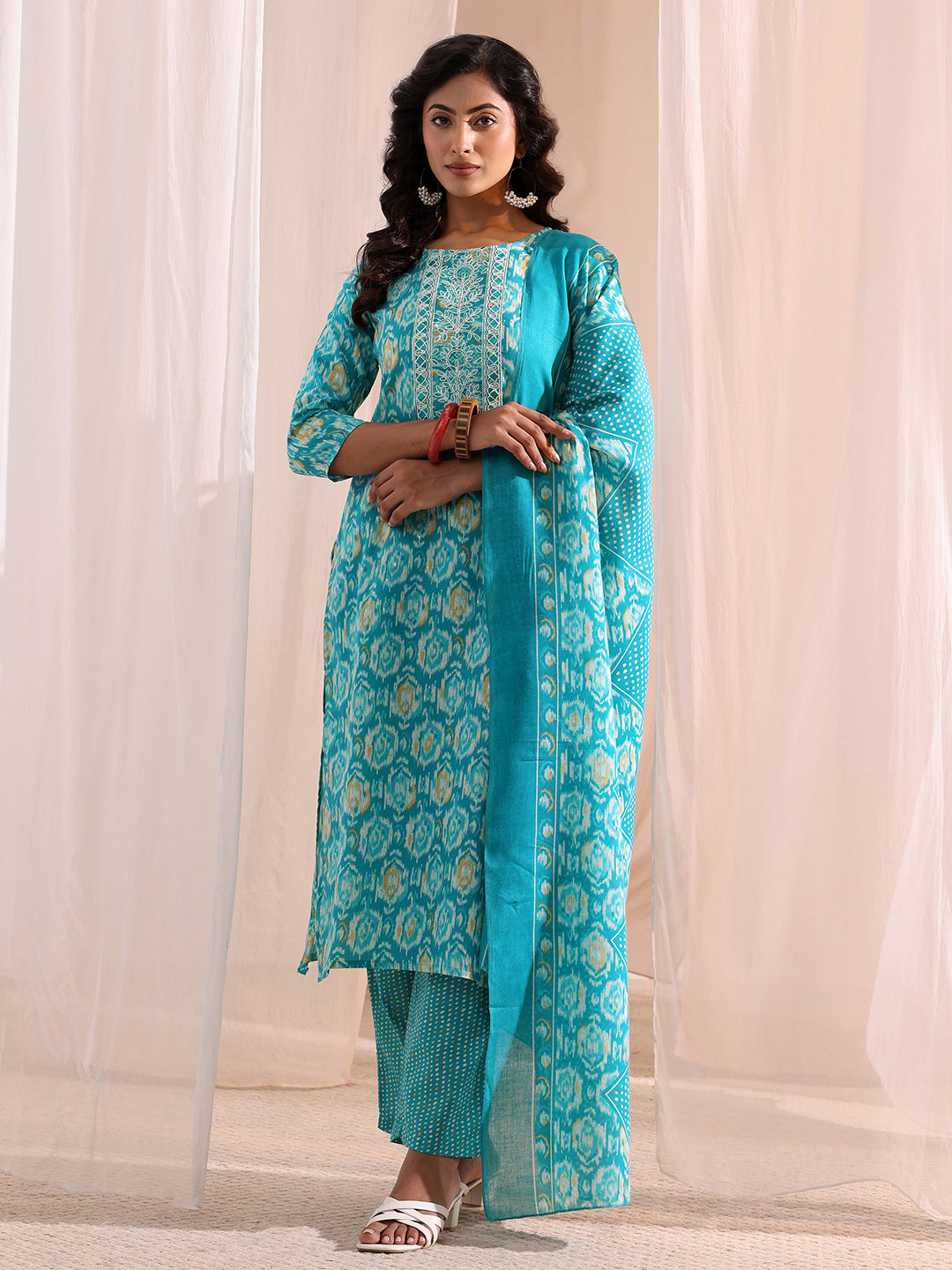  Blue Ethnic Printed Cotton Blend Straight Suit Set 