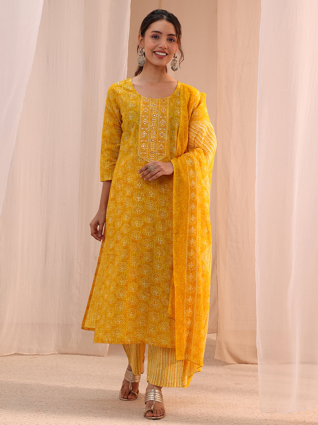  Yellow Floral Printed Cotton Blend Straight Suit Set 