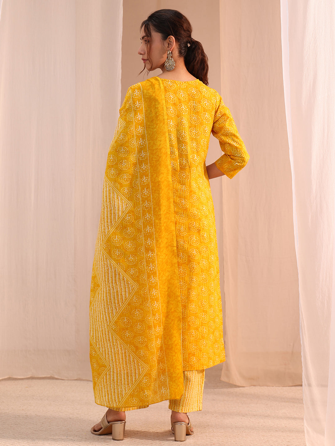  Yellow Floral Printed Cotton Blend Straight Suit Set 