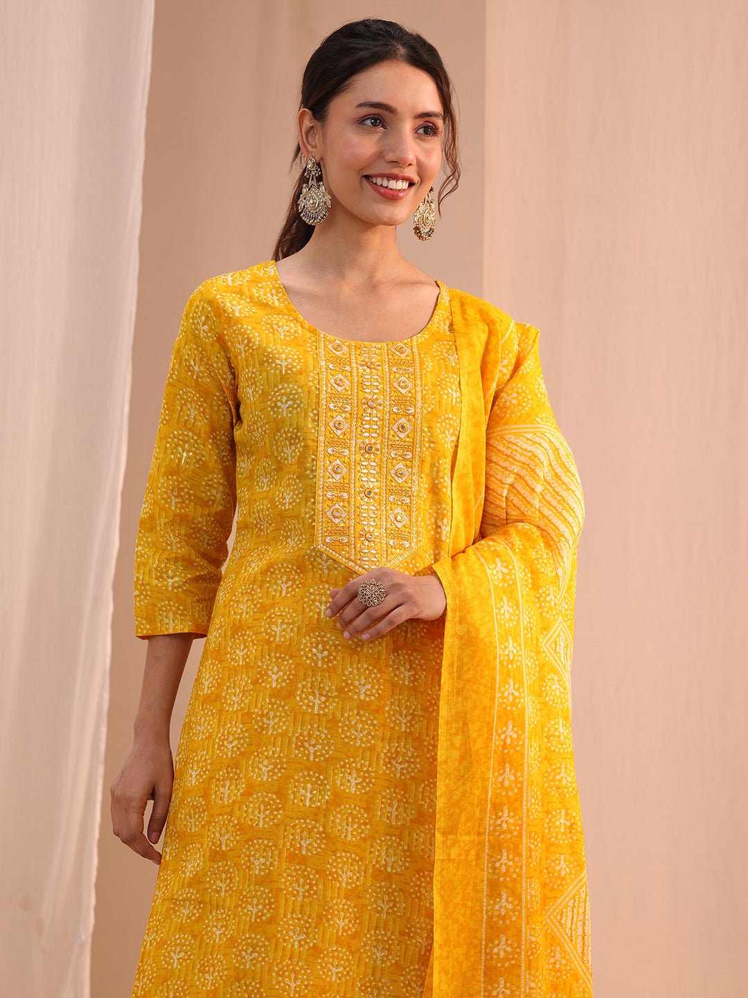  Yellow Floral Printed Cotton Blend Straight Suit Set 