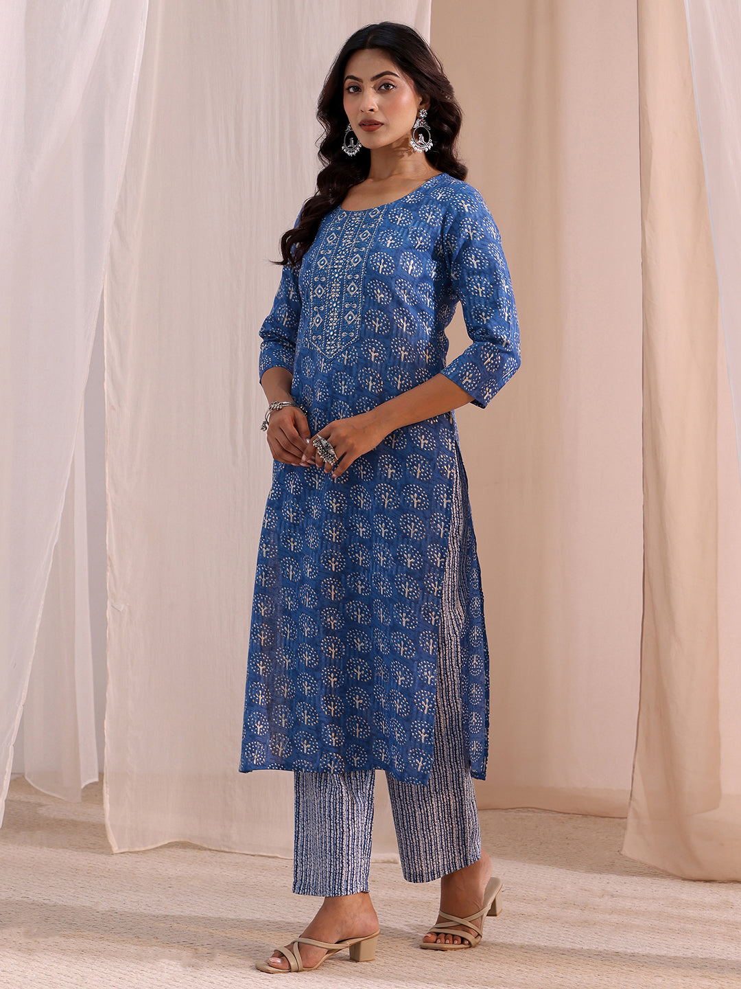  Blue Floral Printed Cotton Blend Straight Suit Set 