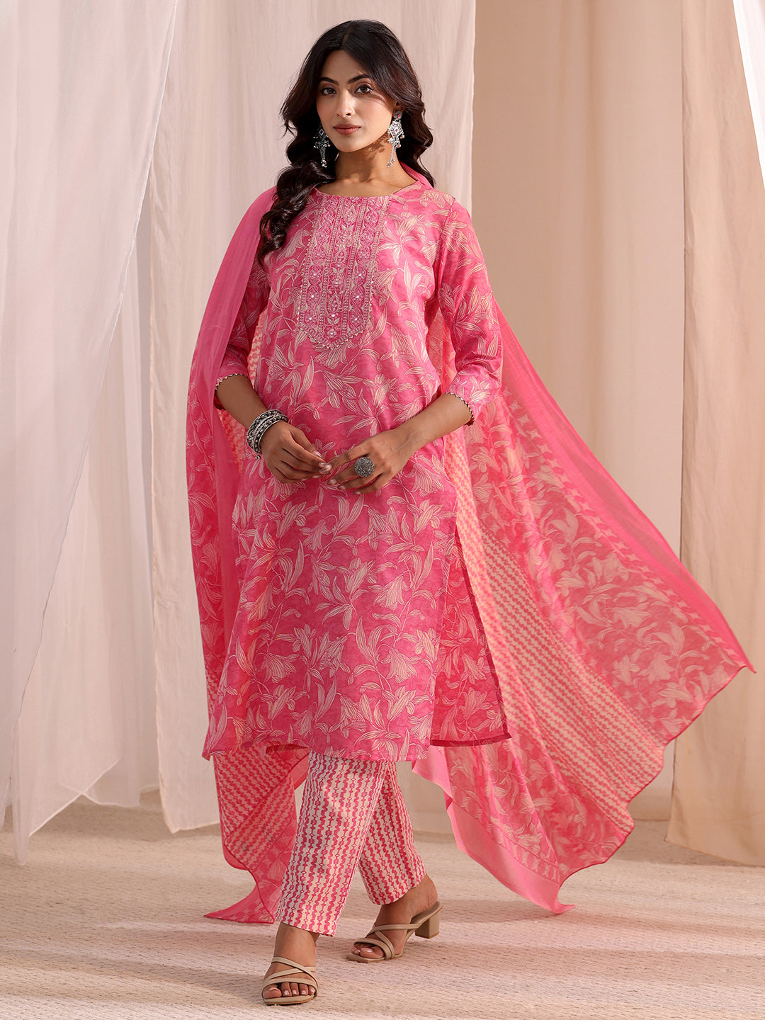  Pink Yoke Embroidered Cotton Blend Straight Suit Set 