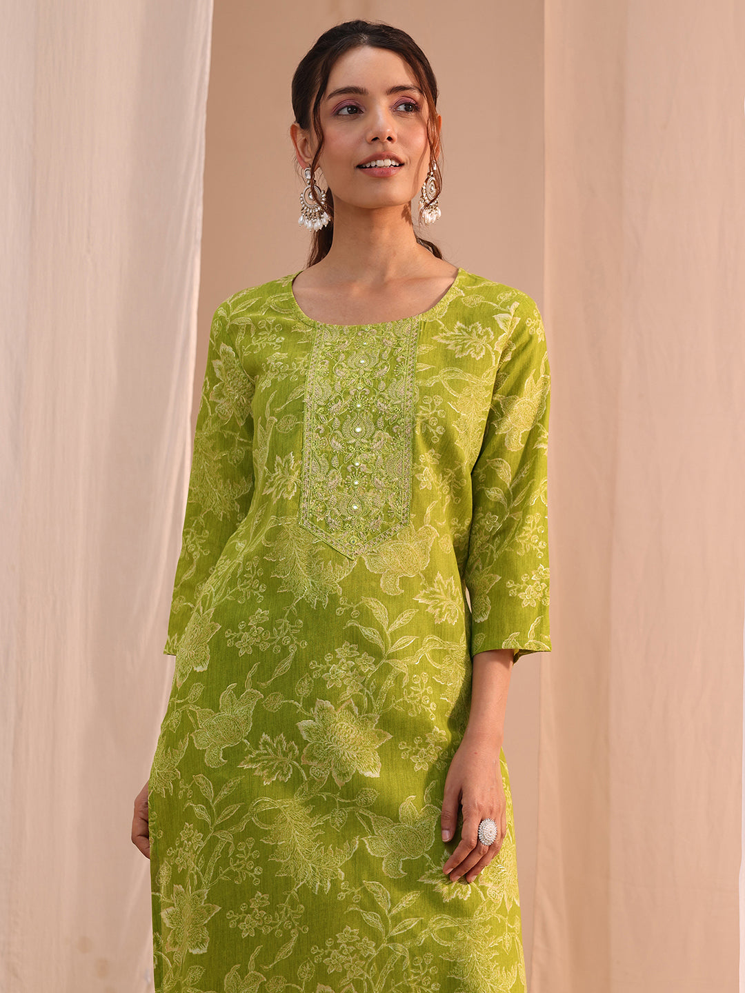  Green Yoke Embellished Cotton Blend Straight Suit Set 