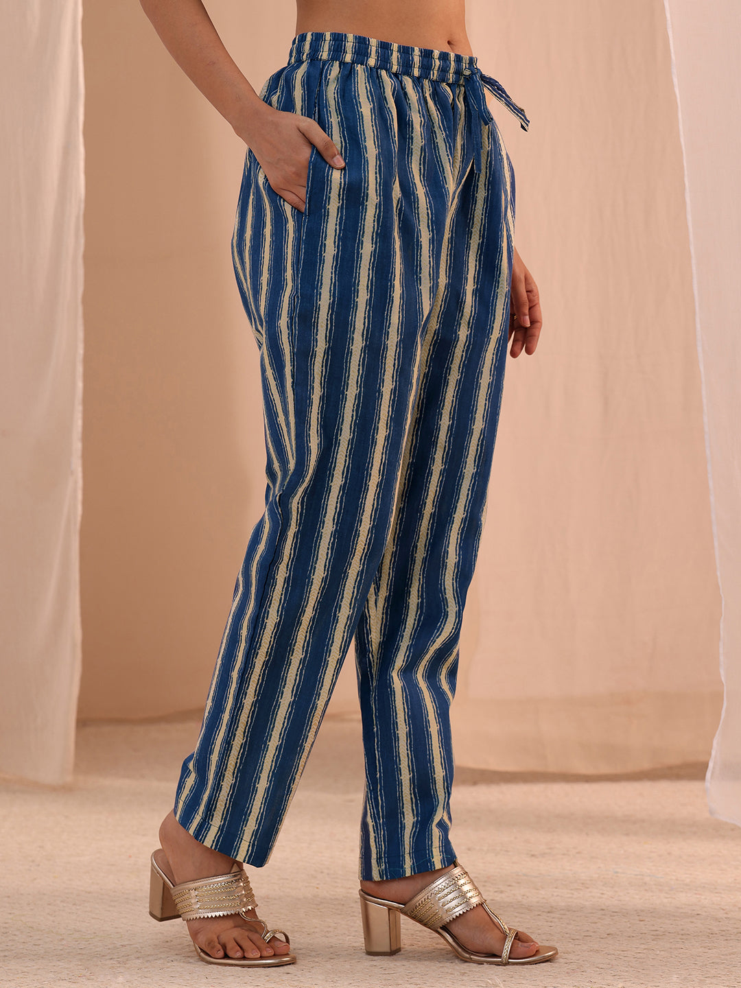  Blue Floral Cotton Blend Straight Suit Set 