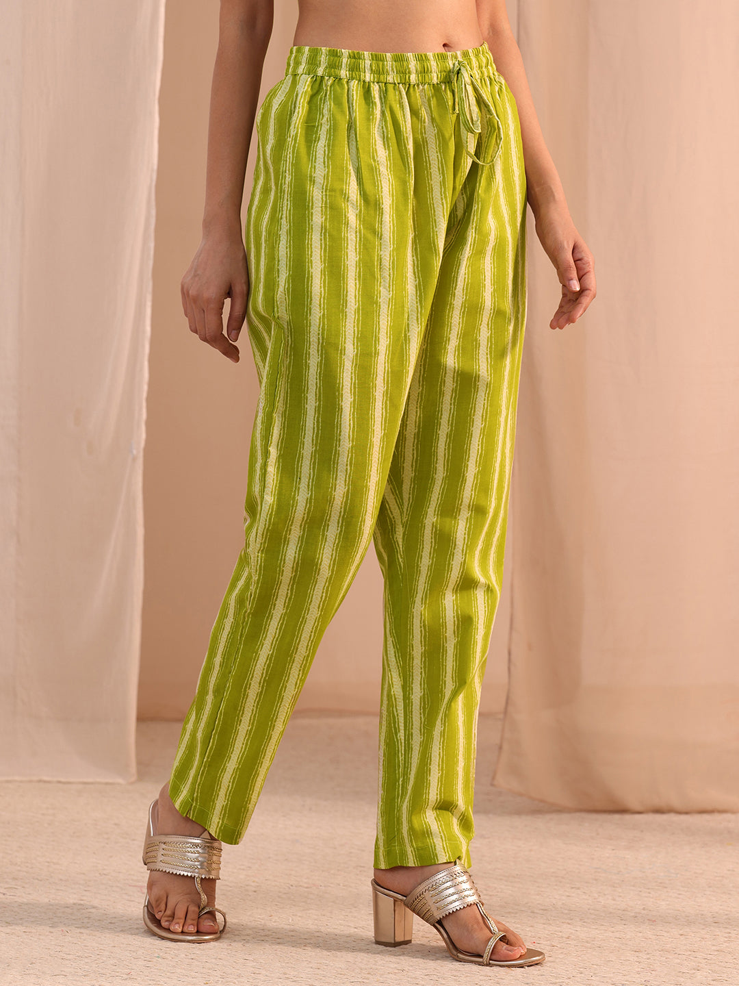  Green Floral Cotton Blend Straight Suit Set 