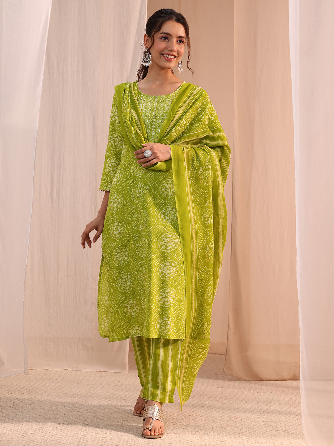  Green Floral Cotton Blend Straight Suit Set 