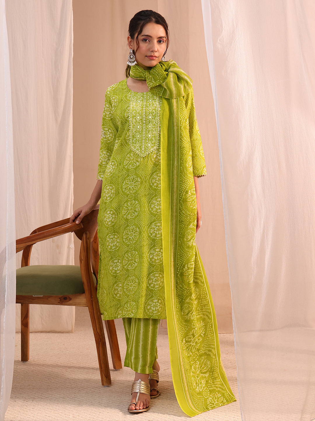  Green Floral Cotton Blend Straight Suit Set 