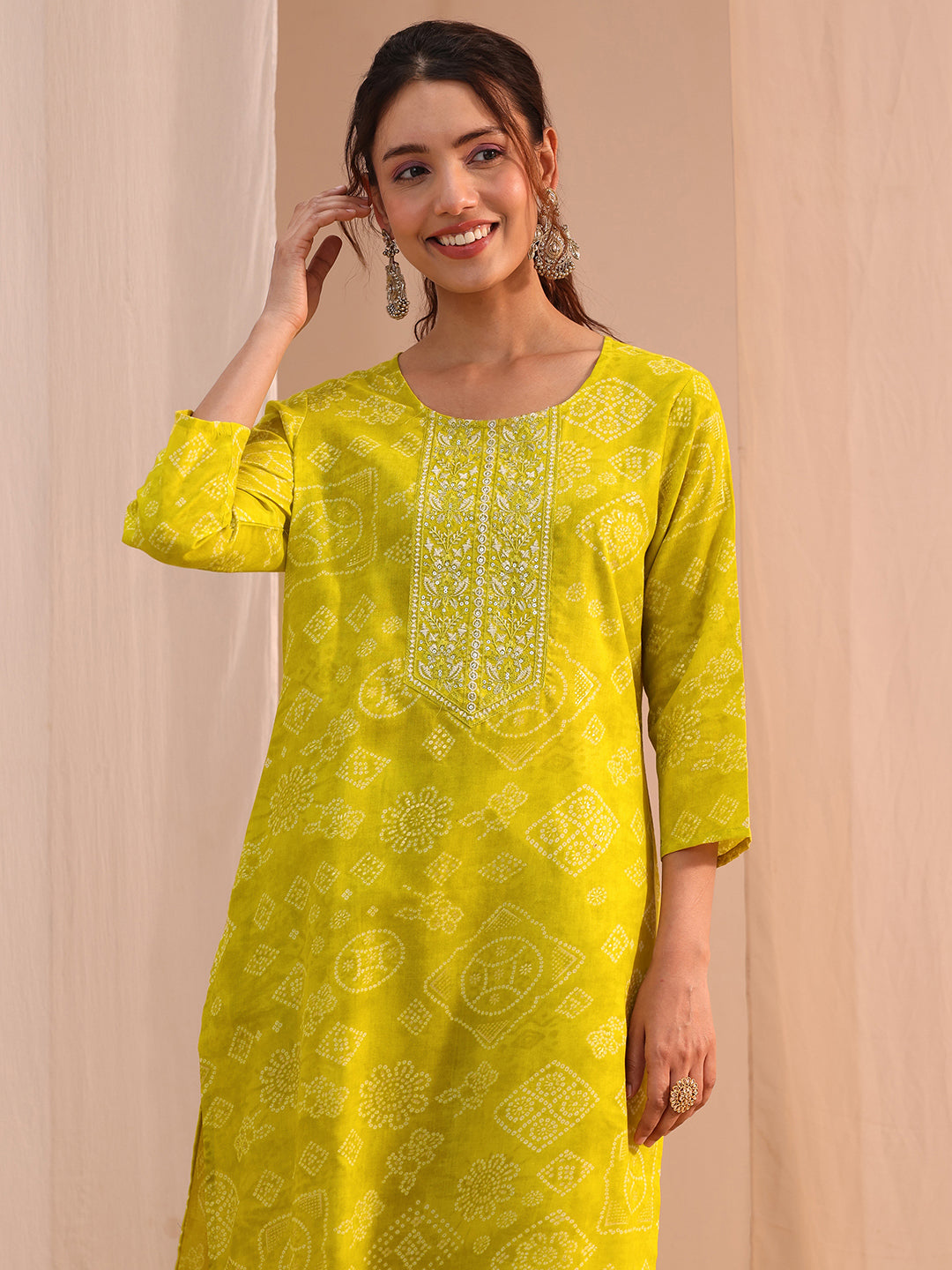  Green Bandhani Printed Cotton Blend Straight Suit Set 