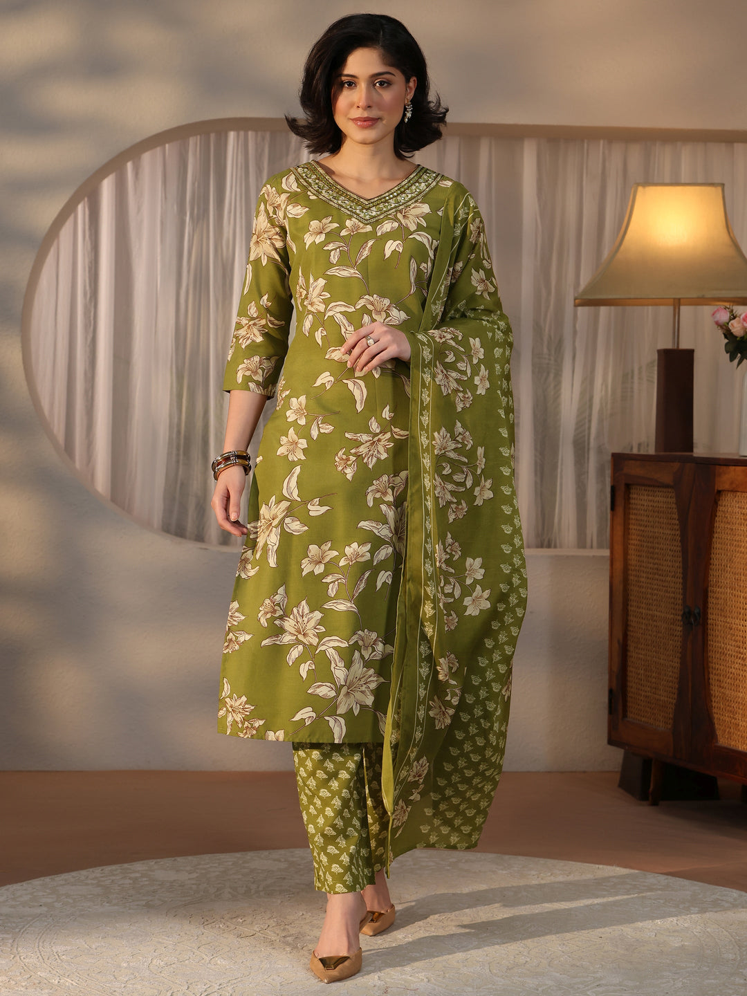  Gerua Green Floral Printed Straight Suit Set 