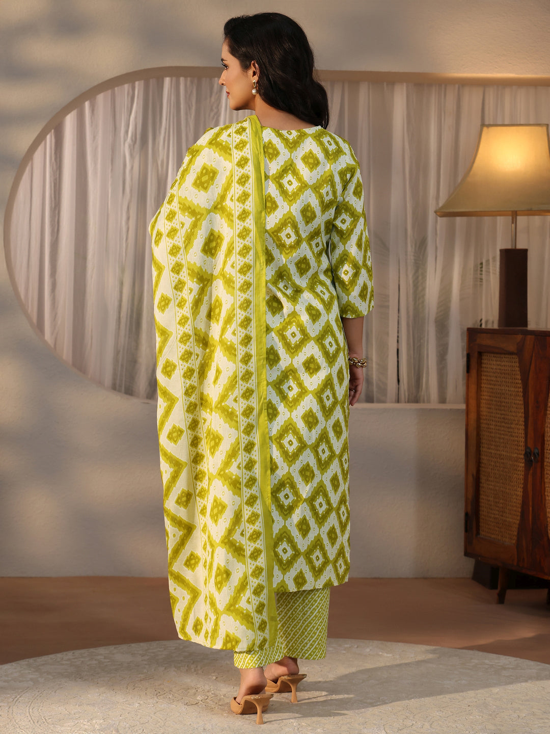  Gerua Green Geometric Printed Straight Suit Set 