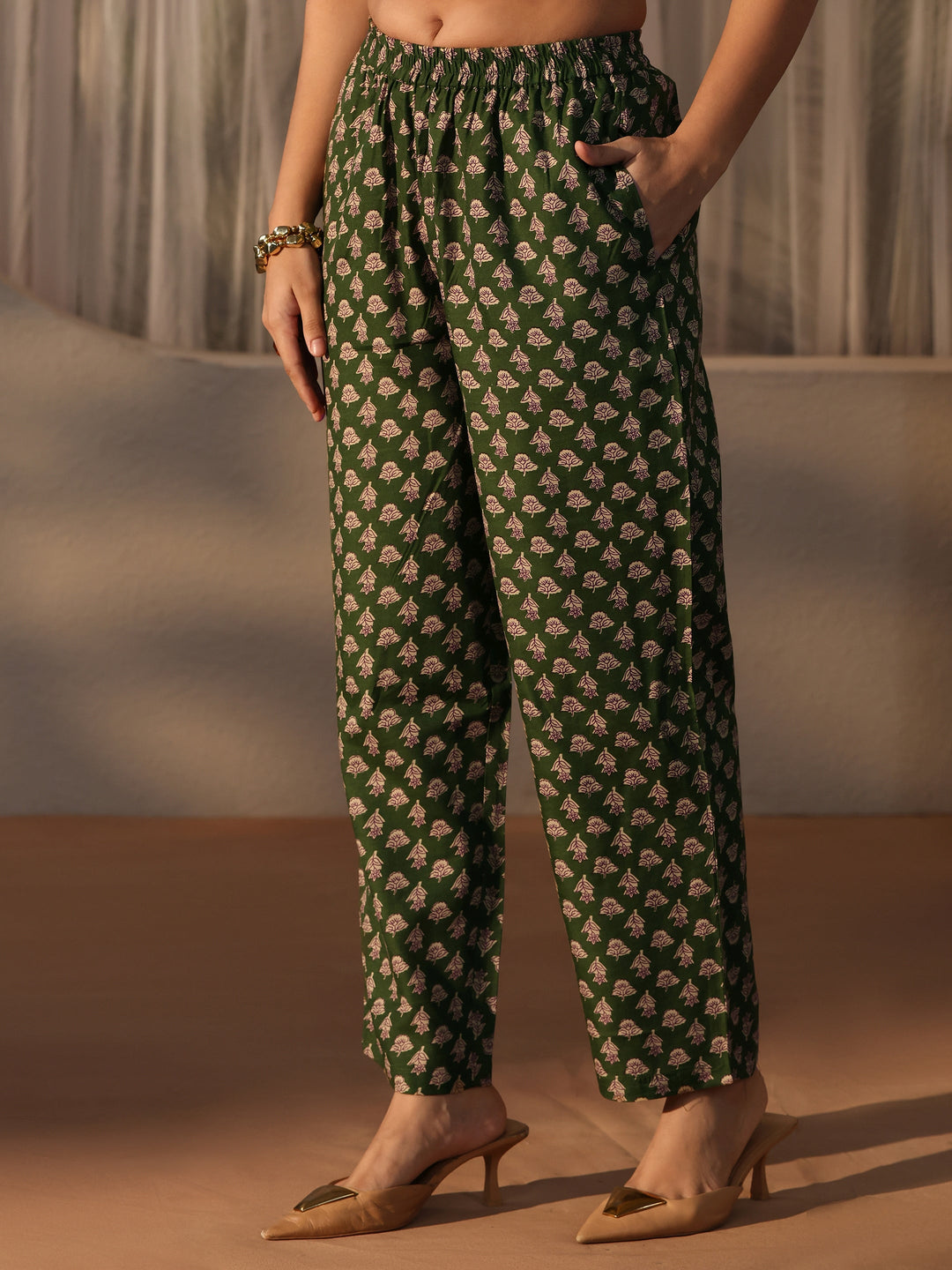  Gerua Green Floral Printed Straight Suit Set 