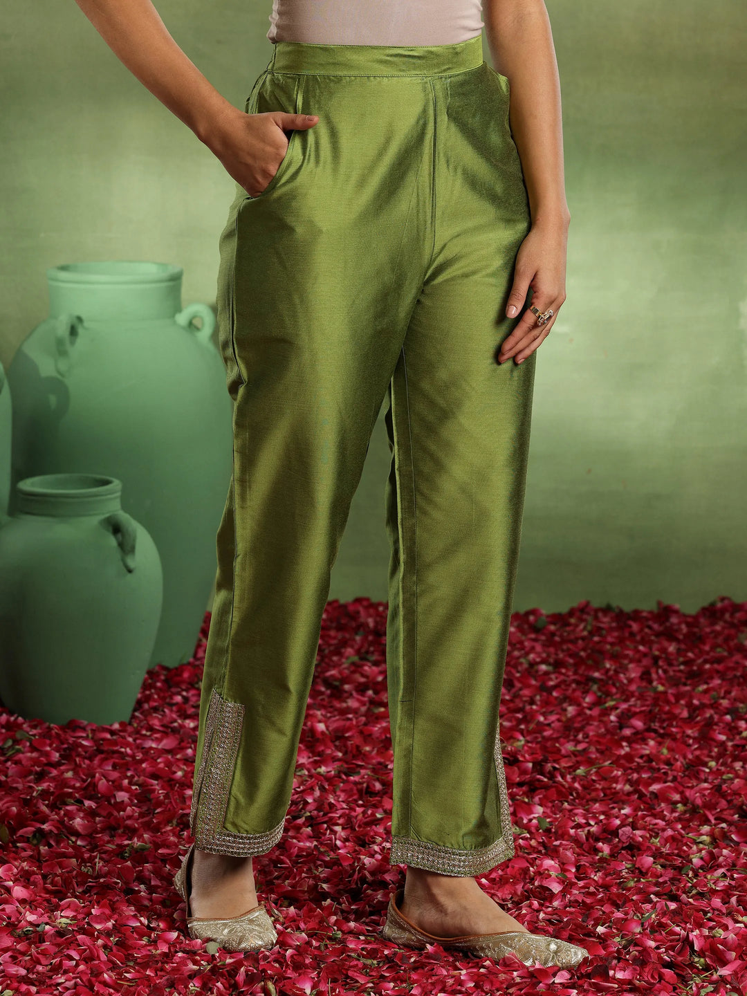  Green Yoke Design Silk Blend Straight Suit With Dupatta 