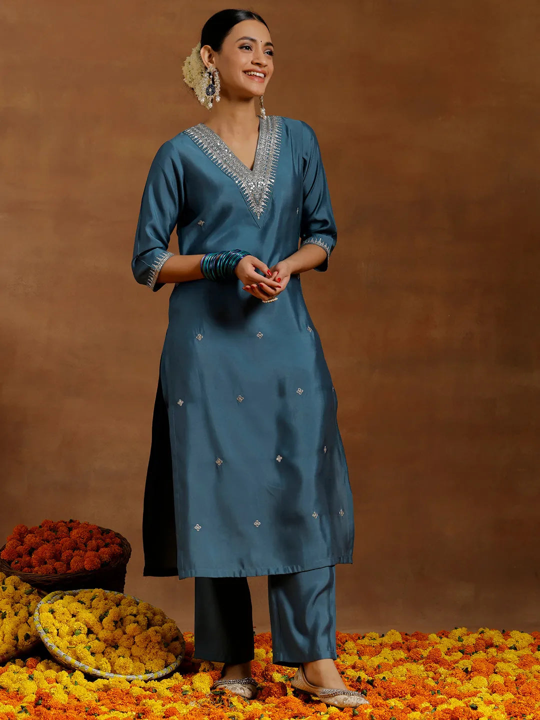 Blue Embroidered Silk Blend Straight Kurta Set 