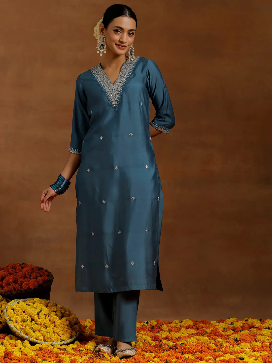 Blue Embroidered Silk Blend Straight Kurta Set 