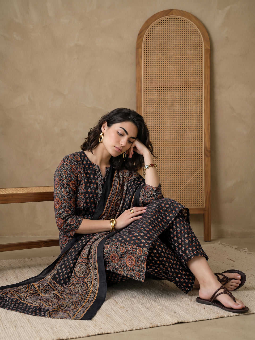  Gerua Black Ethnic Printed Straight Suit Set 