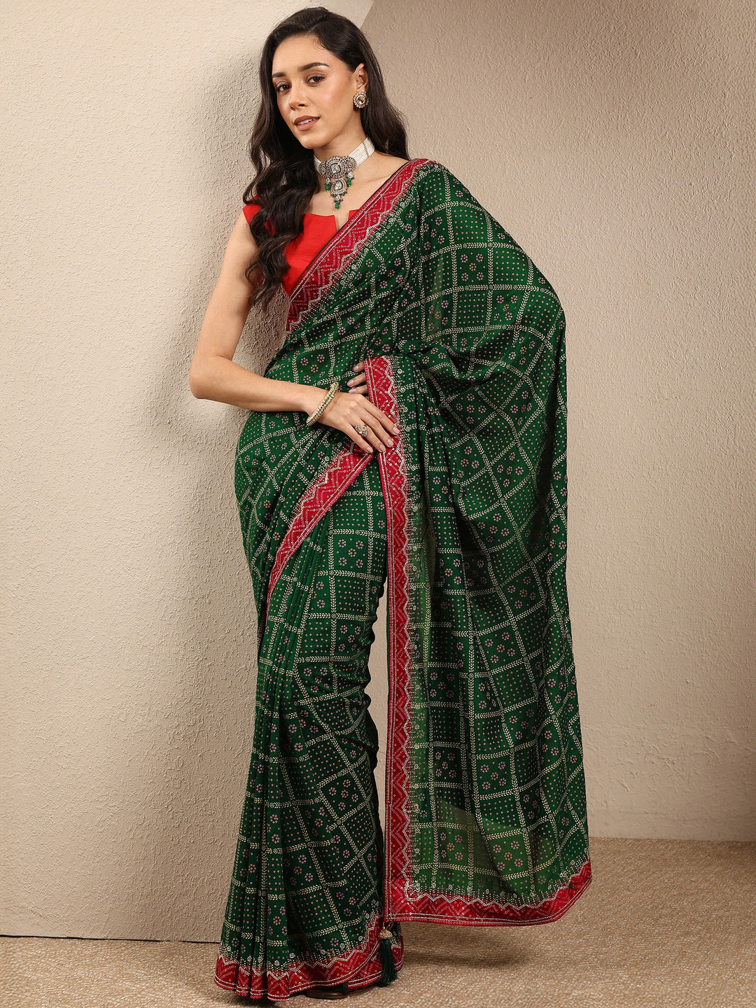Green Bandhani Printed Silk Blend Saree With Unstitched Blouse Piece