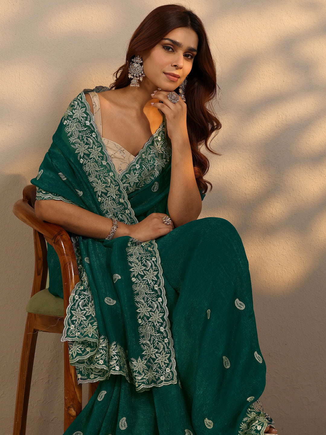 Green Paisley Embroidered Silk Blend Saree With Unstitched Blouse Piece