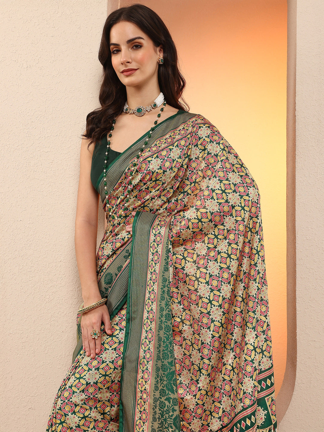 Green Printed Silk Blend Sarees With Unstitched Blouse Piece