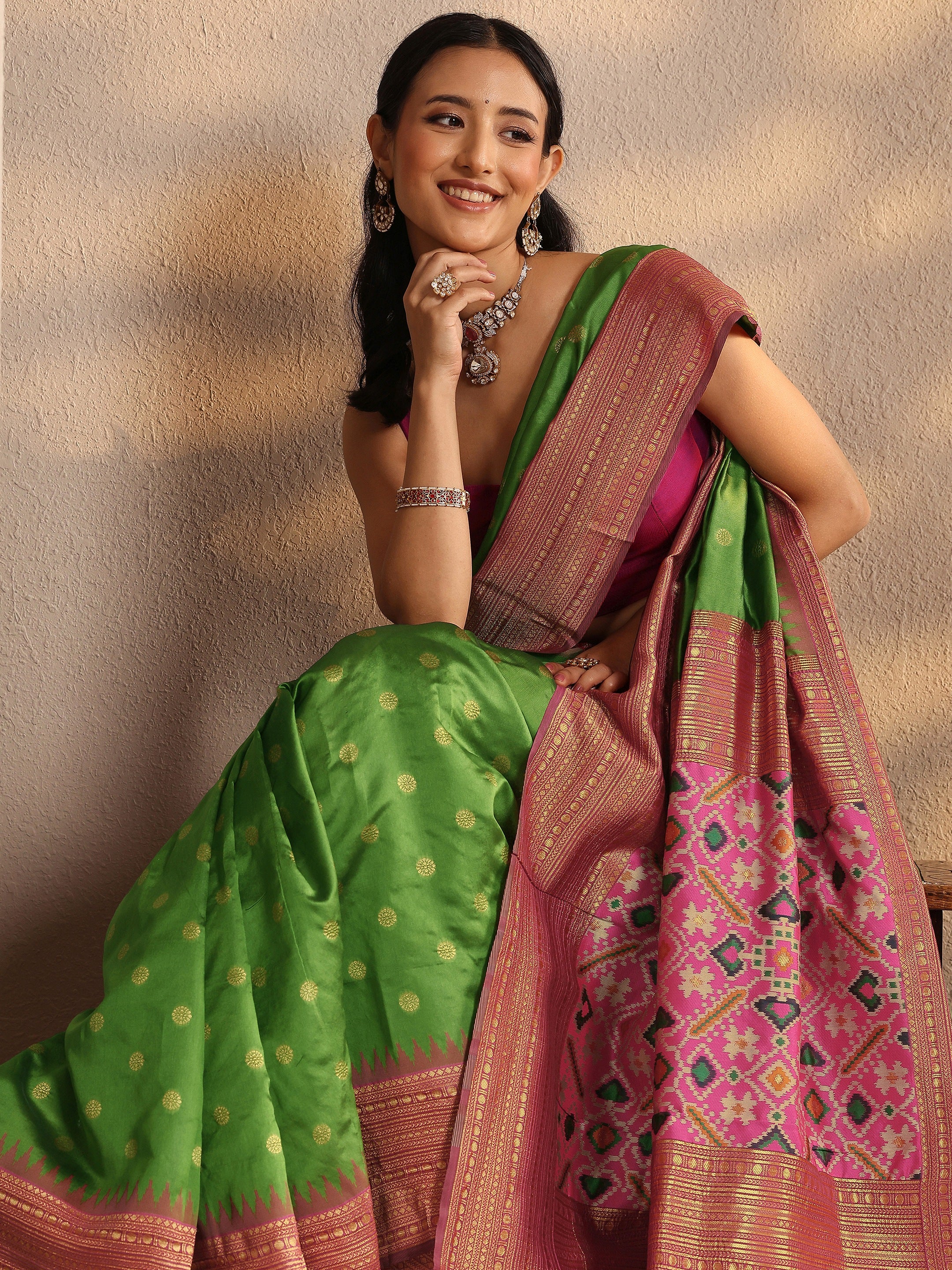 libas Green Woven Design Silk Blend Saree With Unstitched Blouse Piece-picture-20