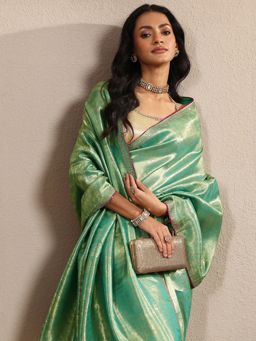 Green Woven Design Banarsi Silk Blend Saree With Unstitched Blouse Piece