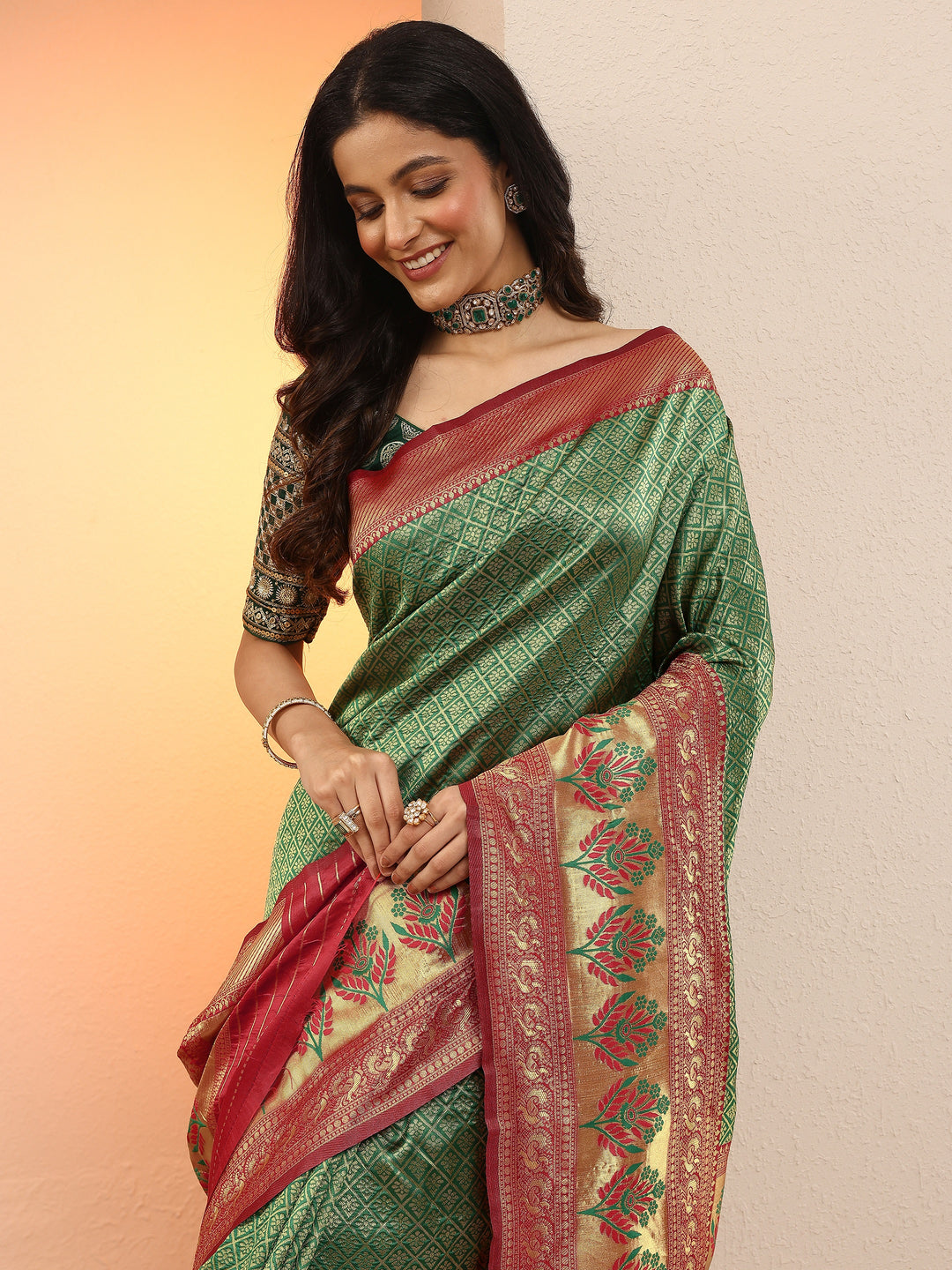 Green Woven Design Silk Blend Sarees With Unstitched Blouse Piece