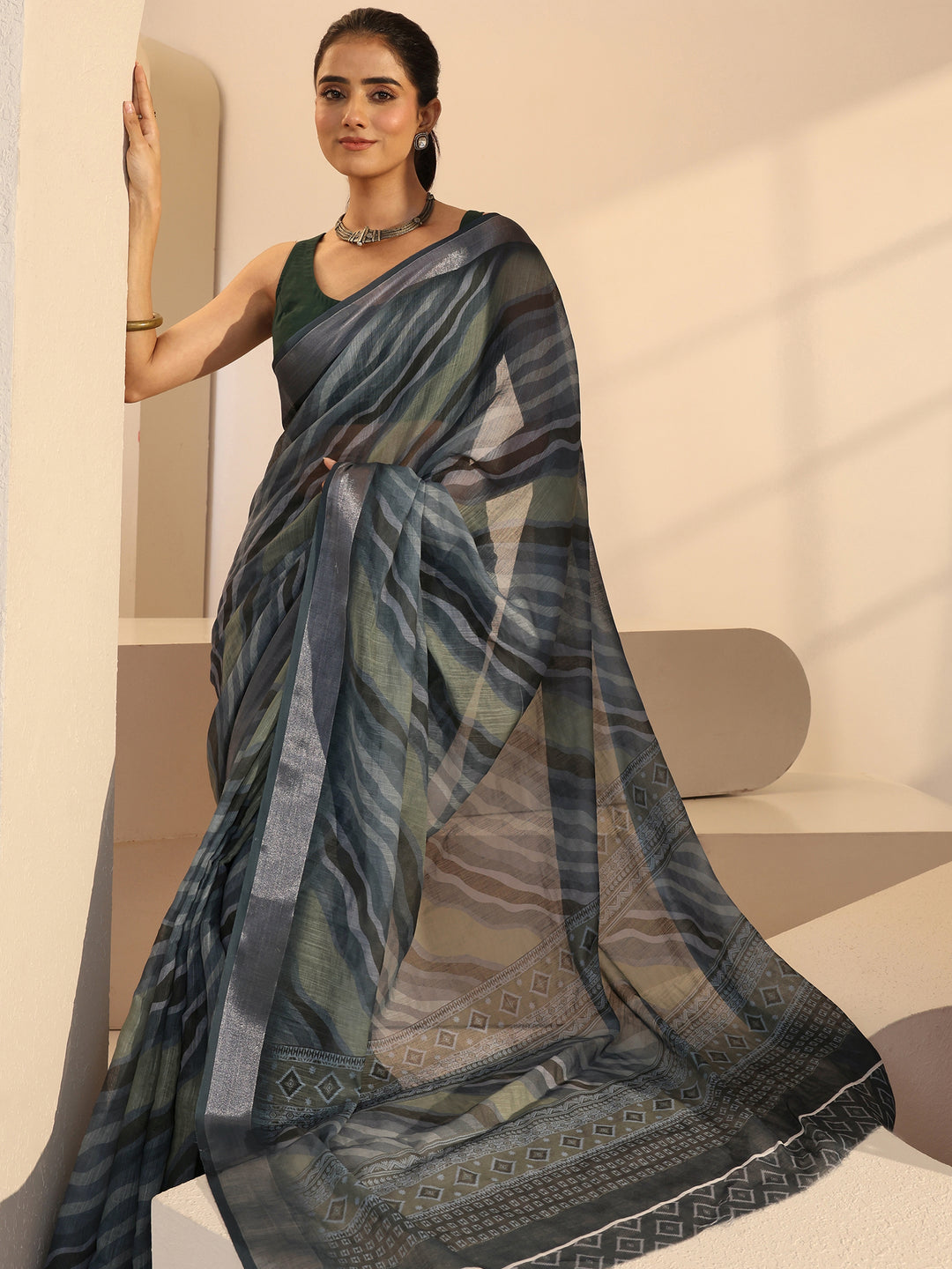  Grey Wavy Print Cotton Blend Saree 