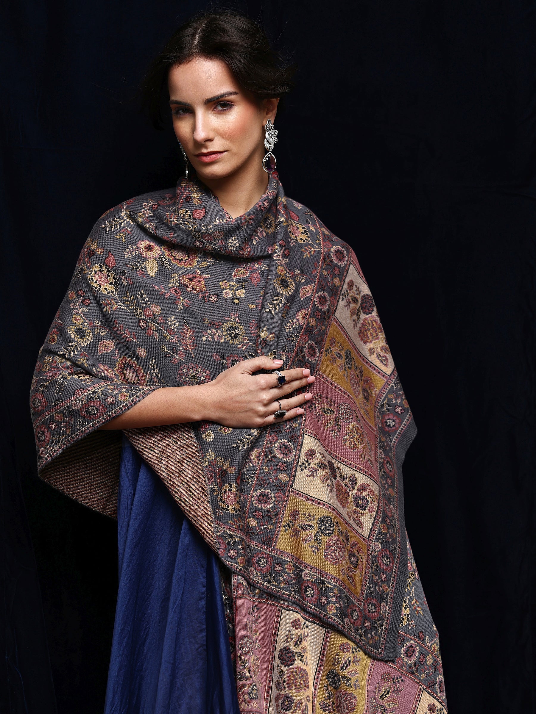 Grey Solid Jimmy Choo Satin Saree With Unstitched Blouse Piece